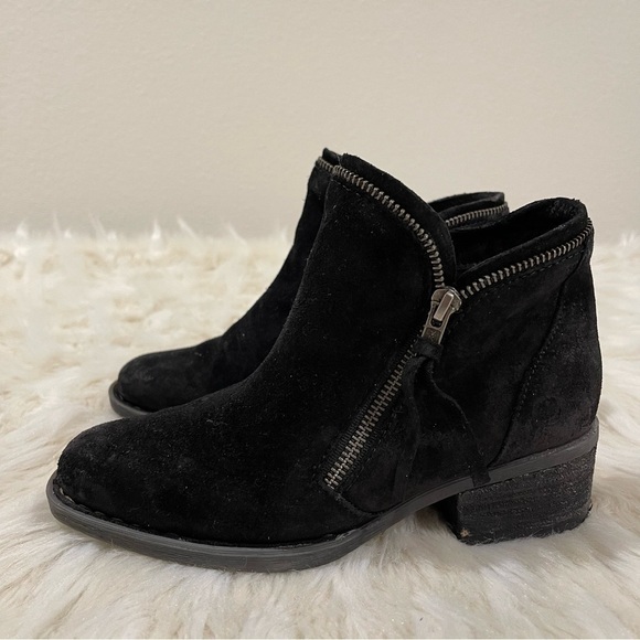 Women’s Born Montoro Black Distress Leather Boots 6 US! - Picture 13 of 14